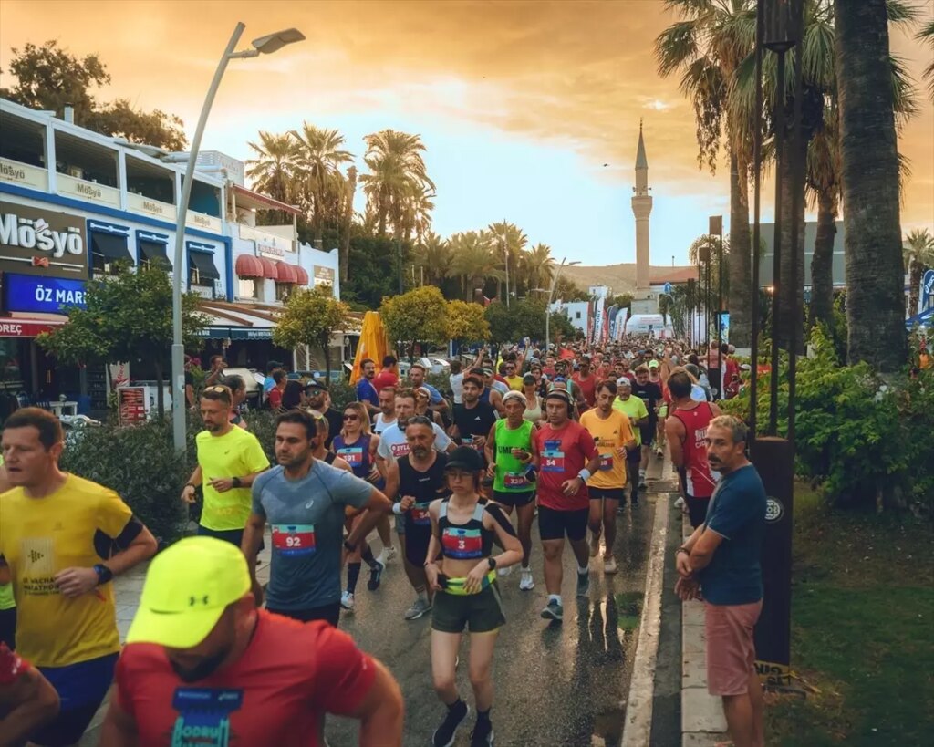 Bodrum’da 7. Intersport Asics Yarı Maratonu Koşuldu