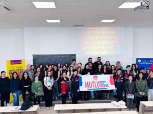 Aydın’da Üniversite Öğrencilerine KADES Uygulaması Tanıtıldı