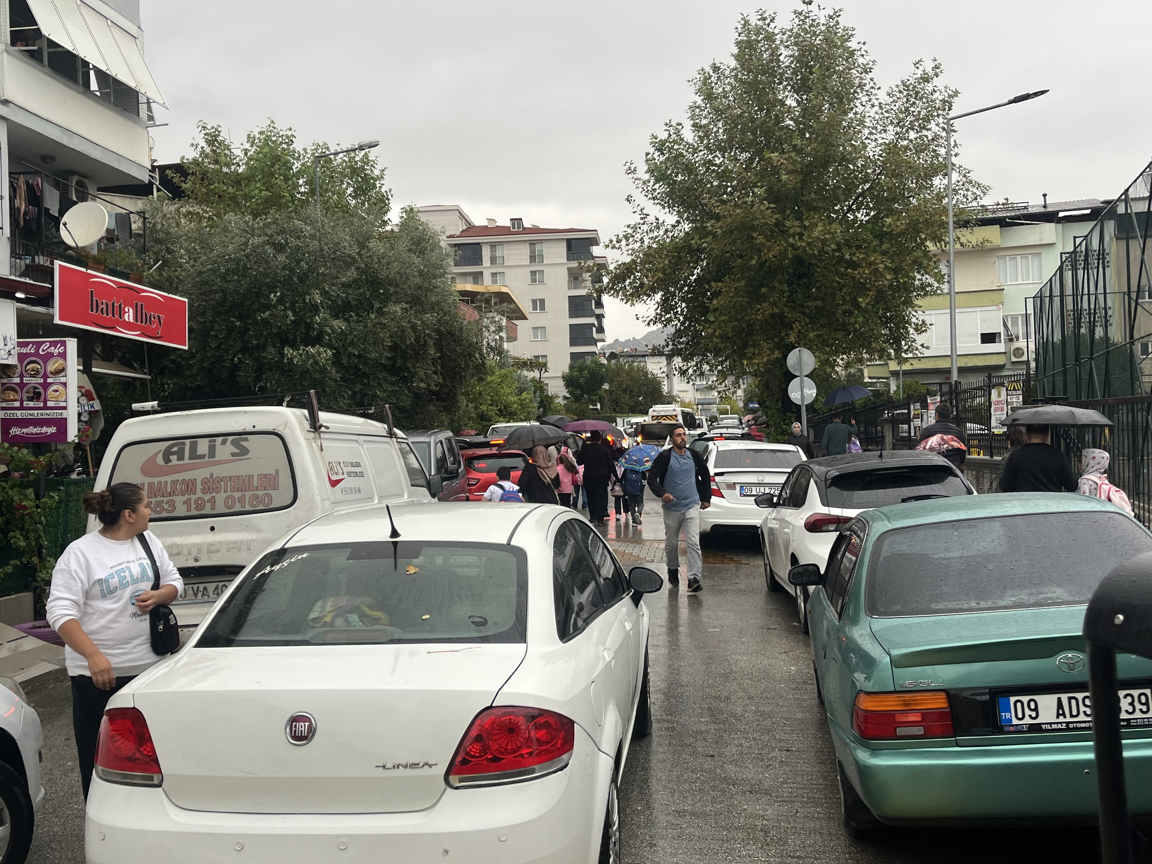 Nazilli’de sağanak yağış hayatı olumsuz etkiledi