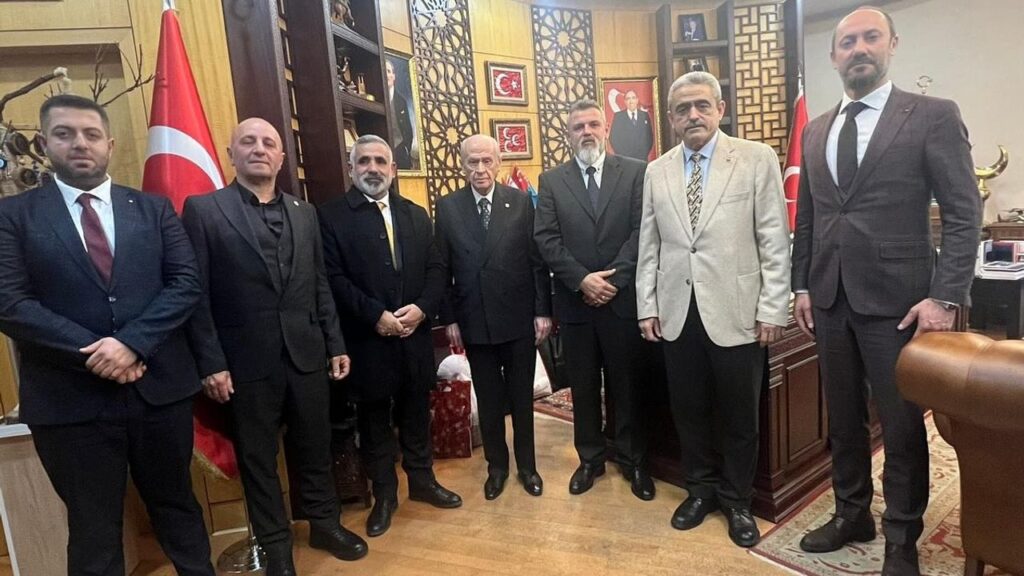 Aydın’daki Alevi derneklerinden Bahçeli’ye Cemevi teşekkürü